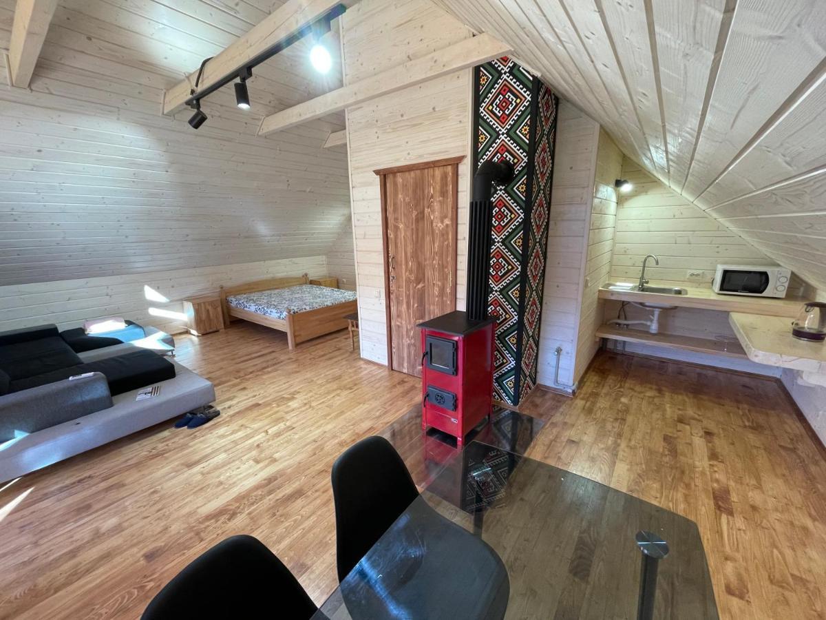 Chalet Pidstromom マイコリチン エクステリア 写真